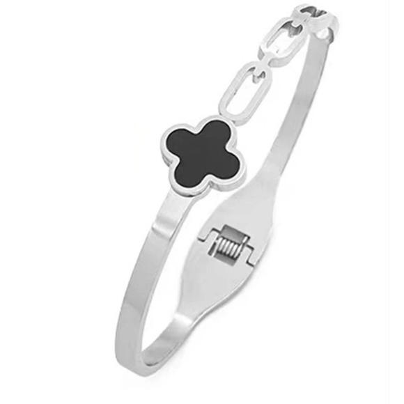 Stainless Steal Flower Cuff Bangle - Picture 5 of 6